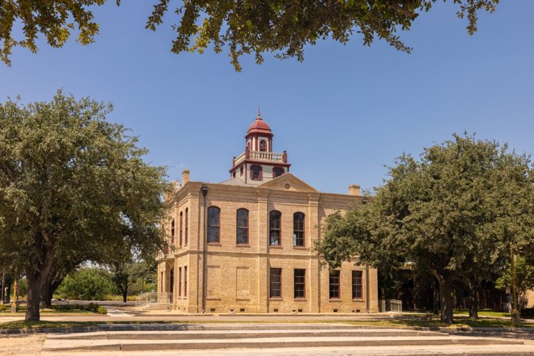 Old Hidalgo Court House